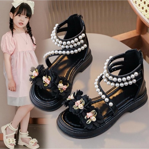 Girls’ Size 28 (approx. US Kids 10.5–11) Black Pearl Flower Sandals | New - Picture 7 of 7